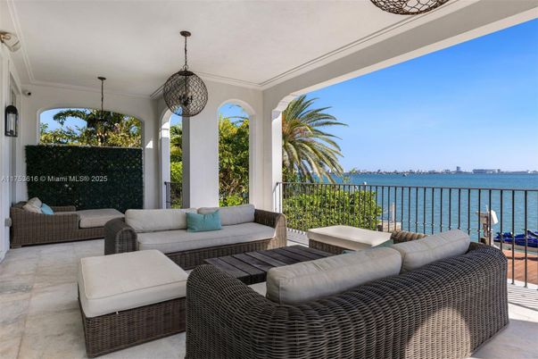 Exterior, Pendant Lights, Water