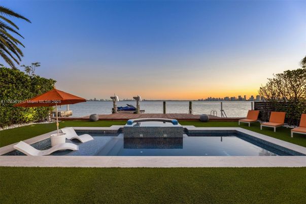Exterior, Lake, Pool, Water