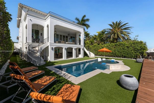 Backyard, Exterior, Pool