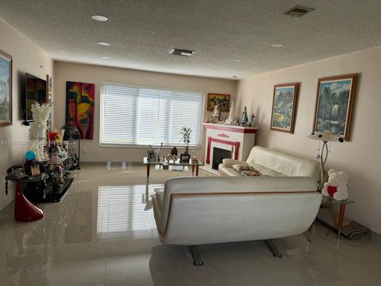 Fireplace, Interior, Living room, Recessed Lighting