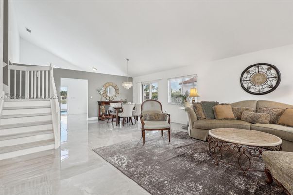 Chandelier, Dining room, Interior, Living room, Recessed Lighting