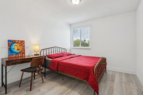 Bedroom, Home Office, Interior, Wood Texture Flooring