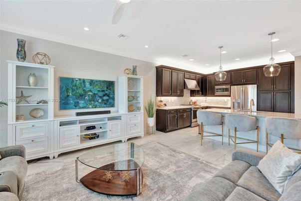 Interior, Kitchen, Living room, Pendant Lights, Recessed Lighting, Stainless Steel Appliances
