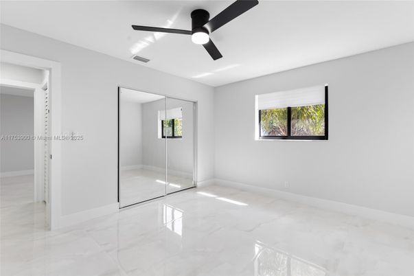 Empty room, Interior, Marble