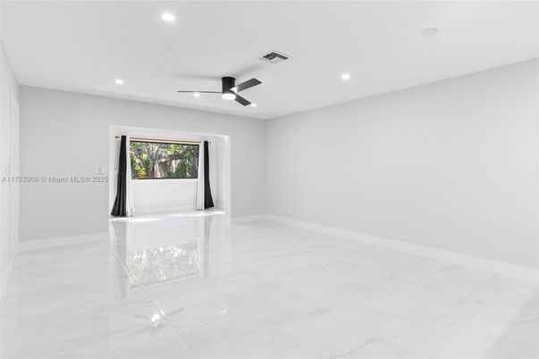 Empty room, Interior, Marble, Recessed Lighting