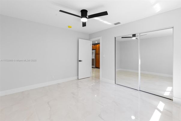Empty room, Interior, Marble