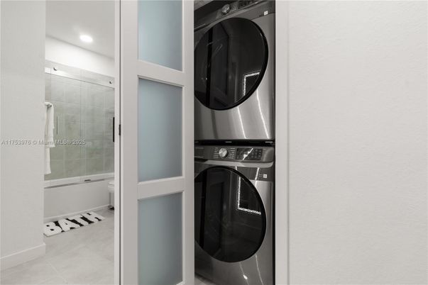 Interior, Recessed Lighting, Utility Closets, Washer