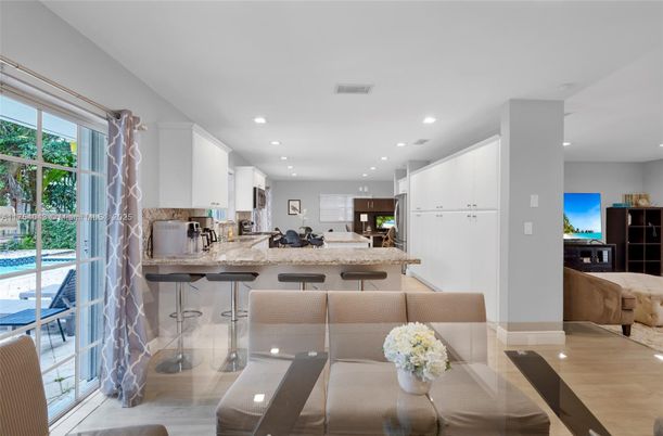 Interior, Kitchen, Recessed Lighting