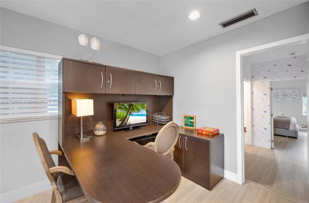 Home Office, Interior, Recessed Lighting, Wood Texture Flooring