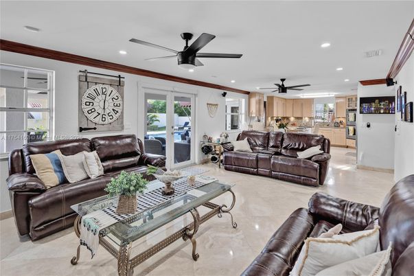 Interior, Kitchen, Living room, Recessed Lighting
