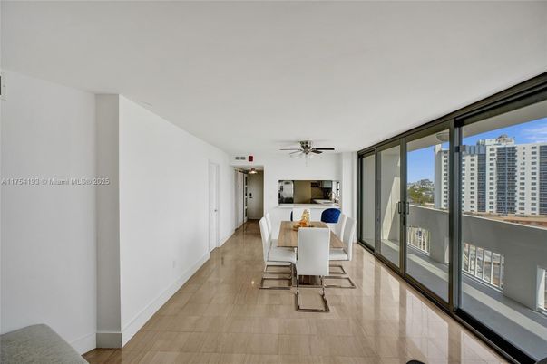 Dining room, Interior
