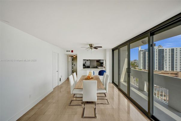 Dining room, Interior