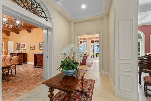 Interior, Piano, Recessed Lighting