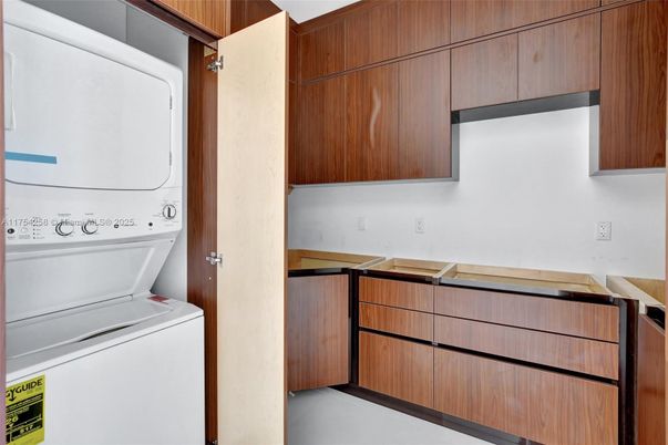 Interior, Utility Closets, Washer