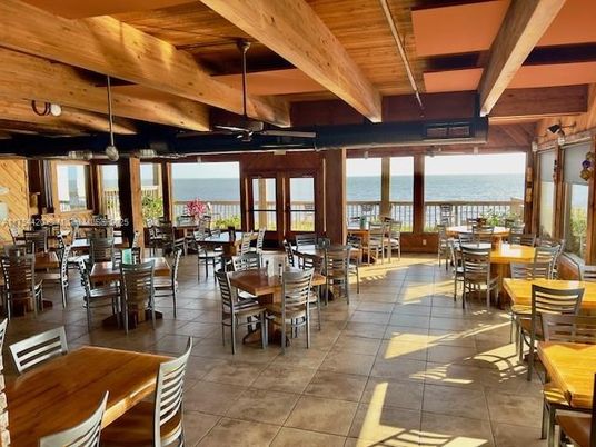 Dining room, Interior, Water, Wooden Beams, Wooden Ceilings
