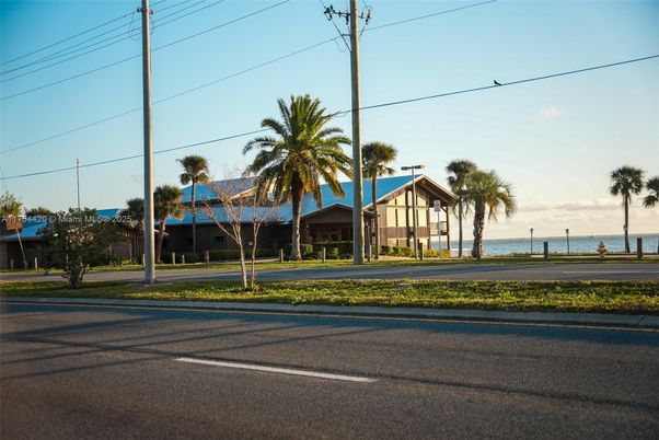 Exterior, Water