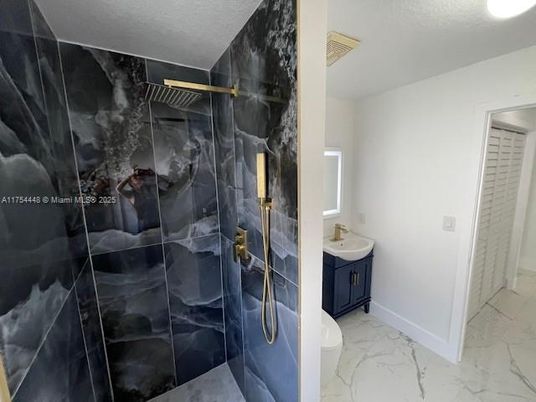 Bathroom, Interior, Marble, Marble Walls