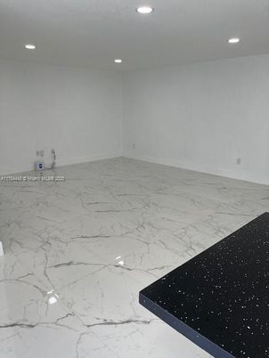 Empty room, Interior, Marble, Recessed Lighting
