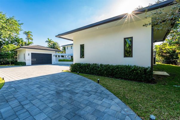 Backyard, Detached Garage, Exterior