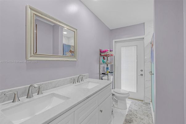 Bathroom, Dual Sink Vanities, Interior, Marble