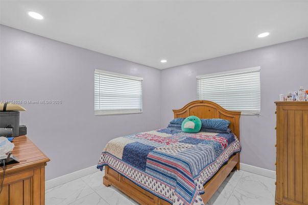Bedroom, Interior, Marble, Recessed Lighting