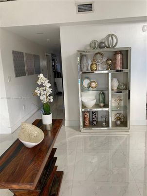 Interior, Marble