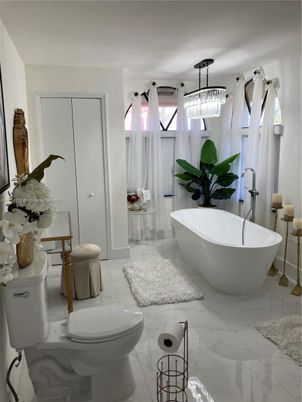 Bathroom, Free Standing Baths, Interior, Marble, Pendant Lights