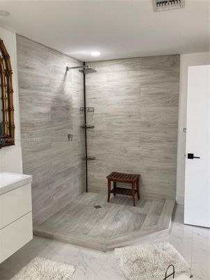 Bathroom, Interior, Marble, Recessed Lighting