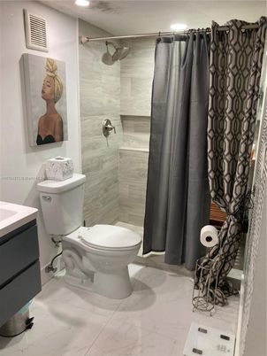 Bathroom, Interior, Marble, Recessed Lighting