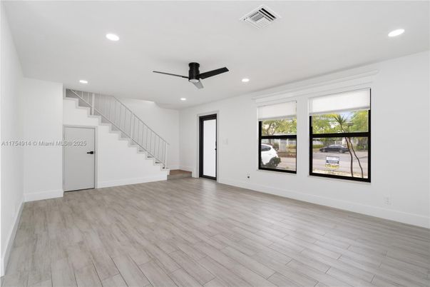 Empty room, Interior, Recessed Lighting, Wood Texture Flooring