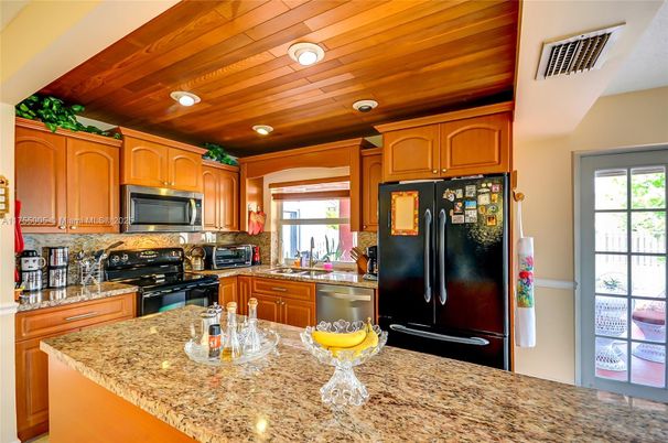 Interior, Kitchen, Recessed Lighting, Stainless Steel Appliances, Wooden Ceilings