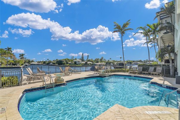 Exterior, Pool, Water