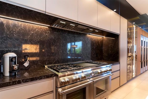 Interior, Kitchen, Stainless Steel Appliances