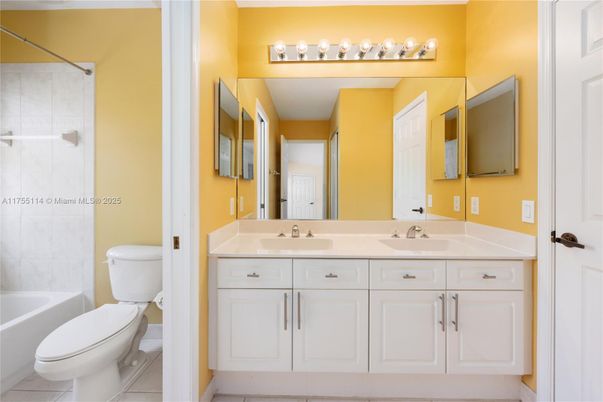 Bathroom, Dual Sink Vanities, Interior