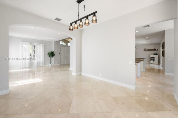 Empty room, Interior, Pendant Lights, Recessed Lighting