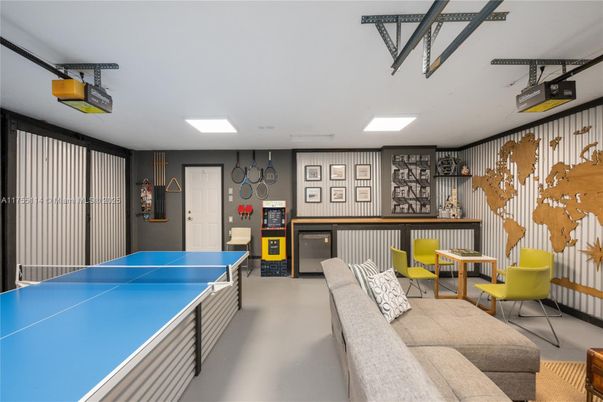 Game Room, Interior, Recessed Lighting