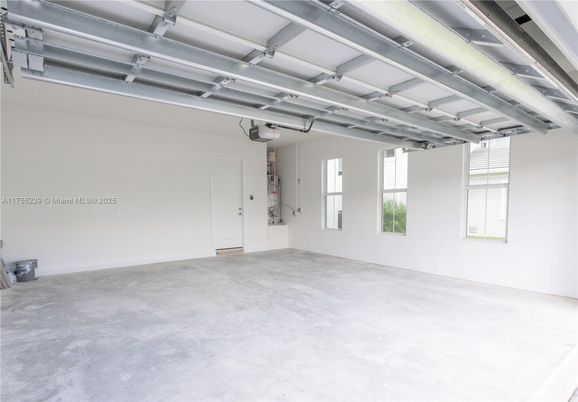 Garage, Interior