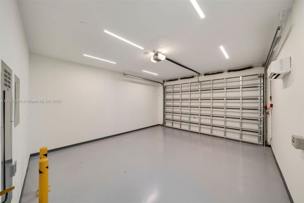 Garage, Interior, Recessed Lighting