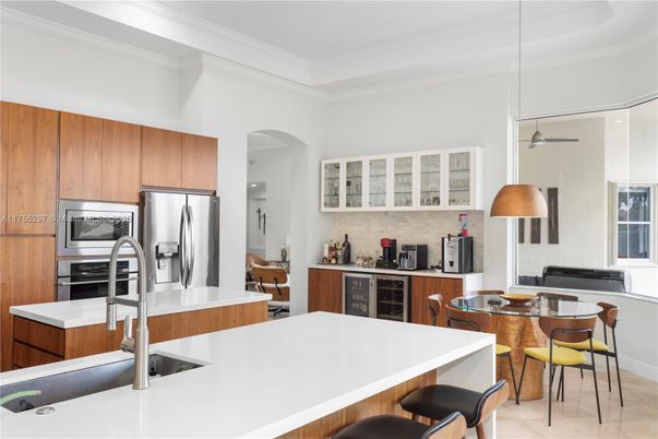 Interior, Kitchen, Pendant Lights, Stainless Steel Appliances
