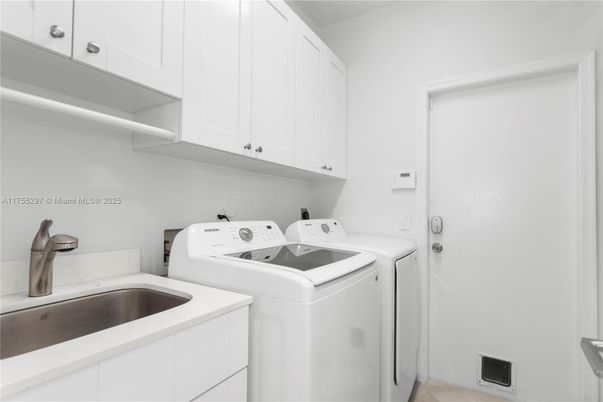 Interior, Washer