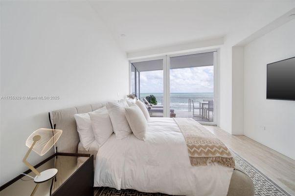 Bedroom, Interior, Water, Wood Texture Flooring