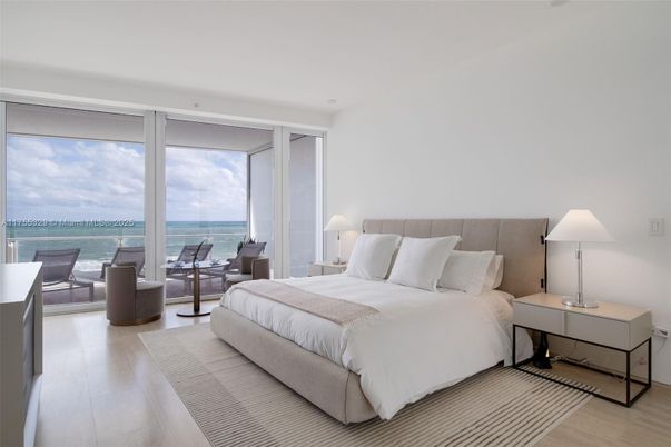 Bedroom, Interior, Water