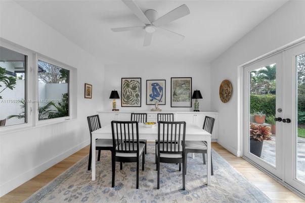 Dining room, Interior, Wood Texture Flooring