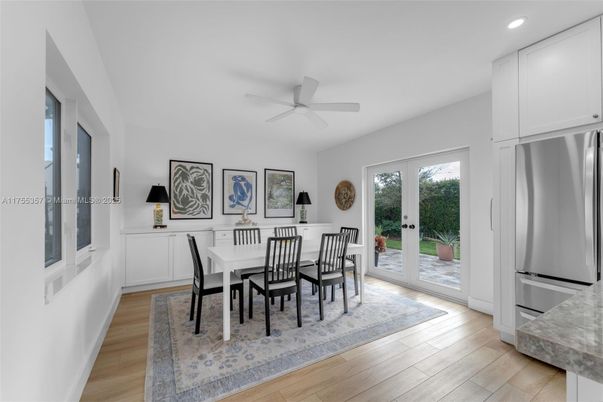 Dining room, Interior, Kitchen, Recessed Lighting, Wood Texture Flooring
