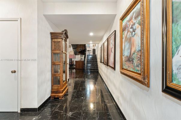 Interior, Marble, Recessed Lighting