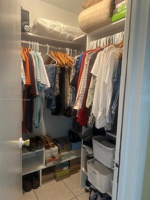 Interior, Walk-in Closets