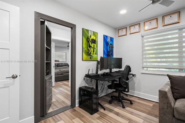 Home Office, Interior, Recessed Lighting, Wood Texture Flooring