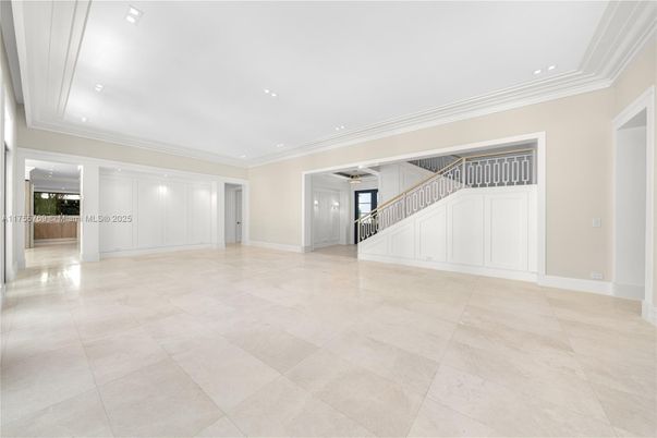 Empty room, Interior, Recessed Lighting