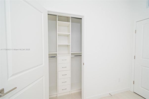 Interior, Walk-in Closets