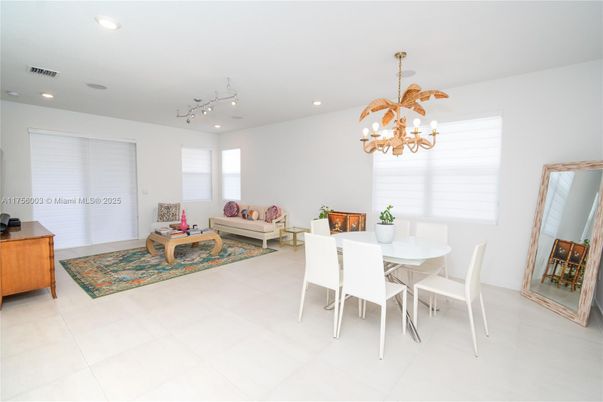 Chandelier, Dining room, Interior, Living room, Recessed Lighting